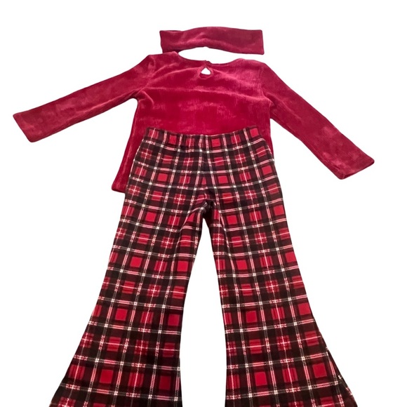 Pink & Violet Red Bear Sweater with Red and Blk Plaid Bellbottom Pants. Size: 2T - Picture 13 of 13